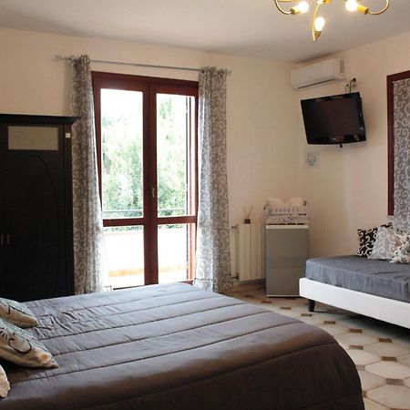 Oasi Del Gabbiano Bed & Breakfast Siraküza Dış mekan fotoğraf