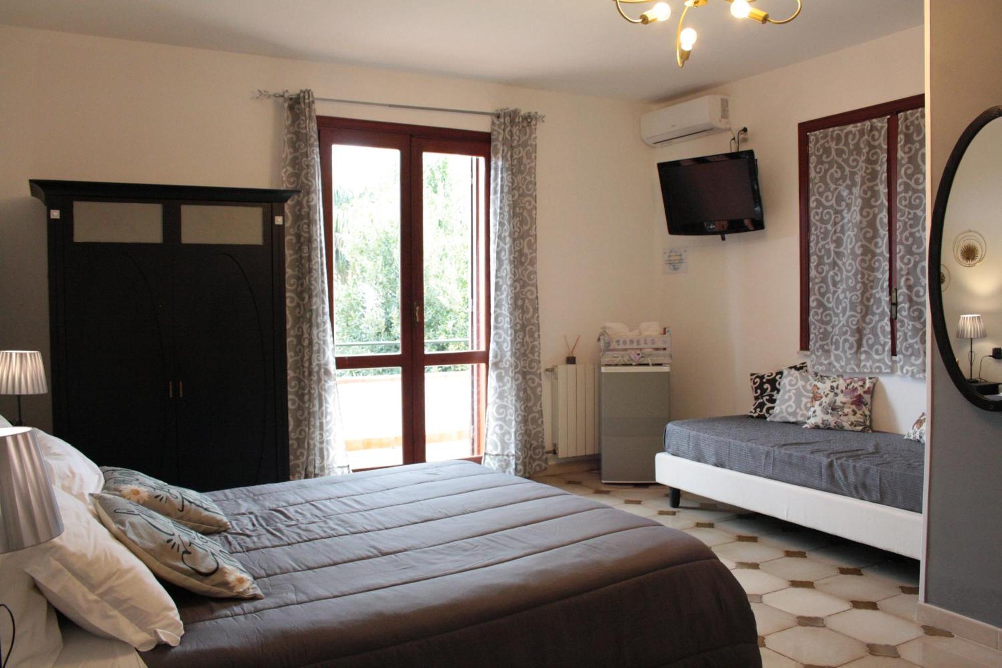 Oasi Del Gabbiano Bed & Breakfast Siraküza Dış mekan fotoğraf